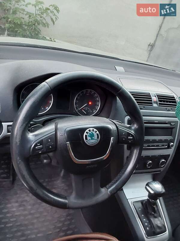 Лифтбек Skoda Octavia 2013 в Петропавловской Борщаговке
