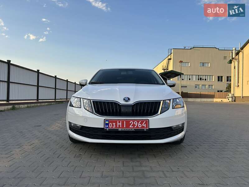 Лифтбек Skoda Octavia 2019 в Луцке