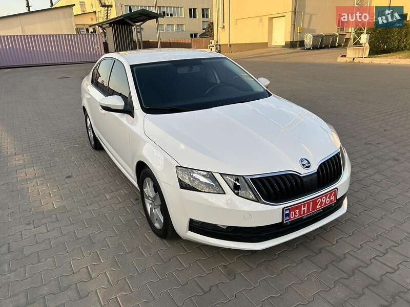 Лифтбек Skoda Octavia 2019 в Луцке
