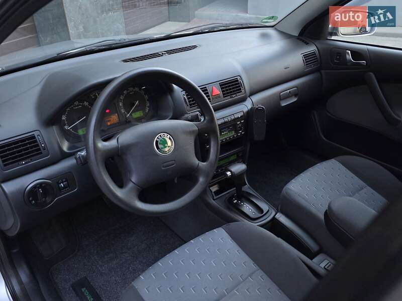 Универсал Skoda Octavia 2003 в Харькове