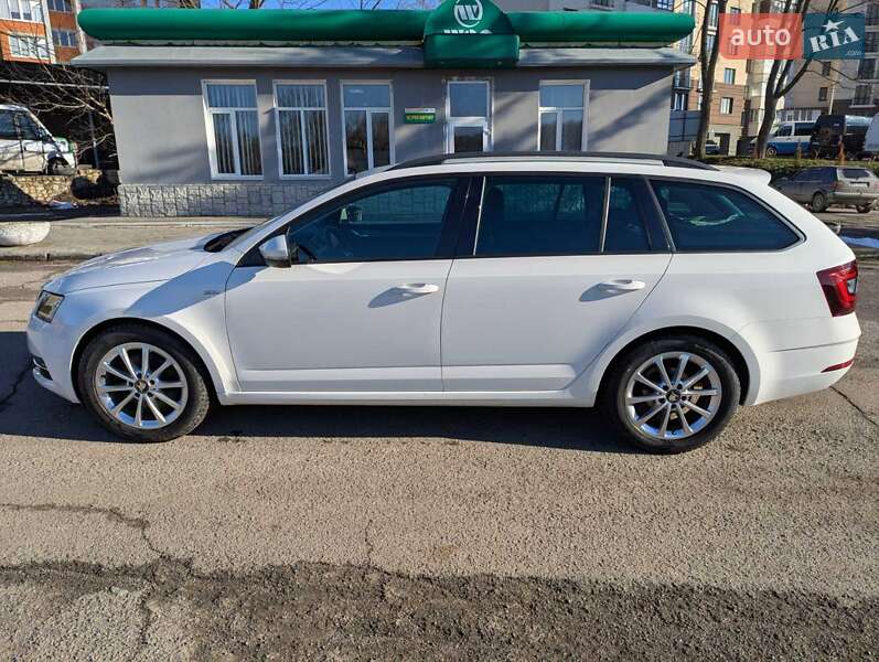 Универсал Skoda Octavia 2020 в Тернополе