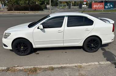 Лифтбек Skoda Octavia 2011 в 