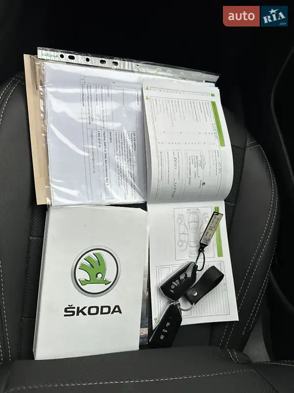 Лифтбек Skoda Octavia 2023 в Днепре документ