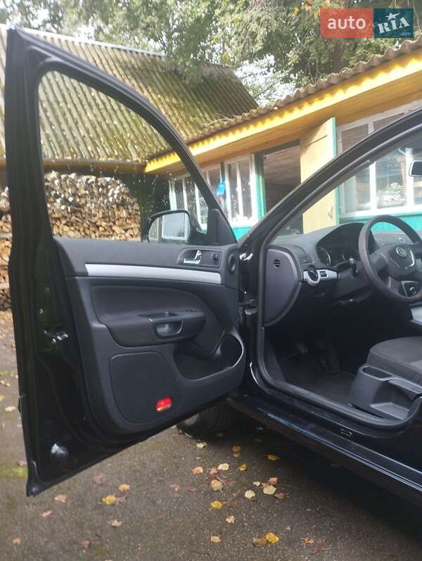 Універсал Skoda Octavia 2010 в Боярці