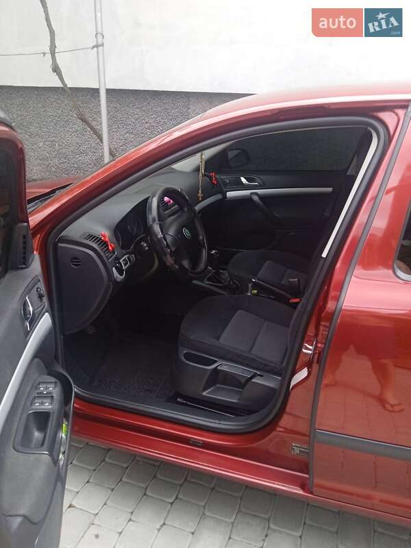 Лифтбек Skoda Octavia 2007 в Ужгороде