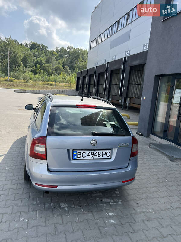 Универсал Skoda Octavia 2010 в Львове