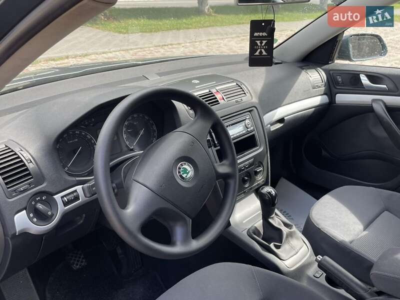 Универсал Skoda Octavia 2007 в Вознесенске