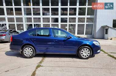 Лифтбек Skoda Octavia 2009 в 