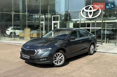 Лифтбек Skoda Octavia 2021 в Киеве