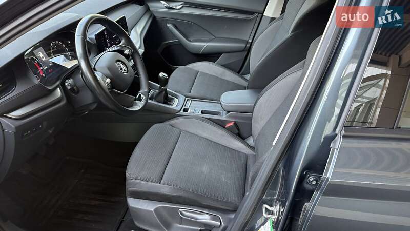 Лифтбек Skoda Octavia 2021 в Киеве