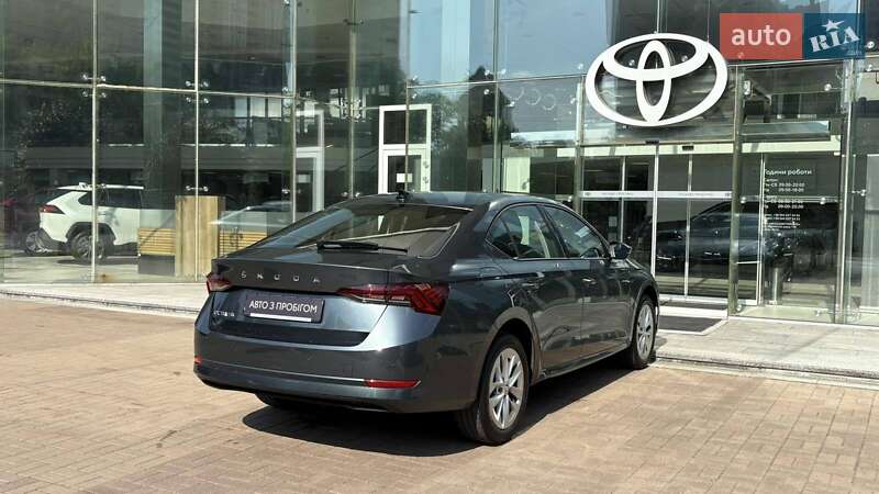 Лифтбек Skoda Octavia 2021 в Киеве