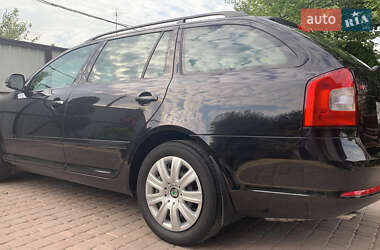 Универсал Skoda Octavia 2010 в 