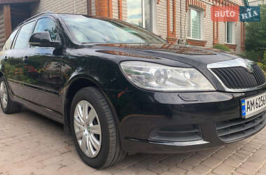 Универсал Skoda Octavia 2010 в 