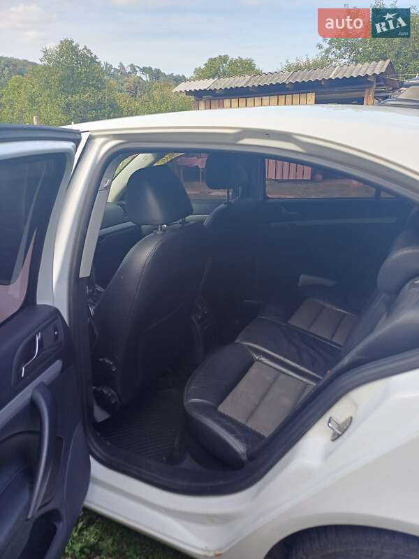 Лифтбек Skoda Octavia 2011 в Чинадиево