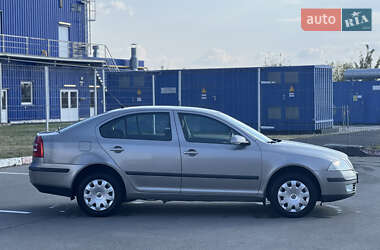 Лифтбек Skoda Octavia 2008 в 
