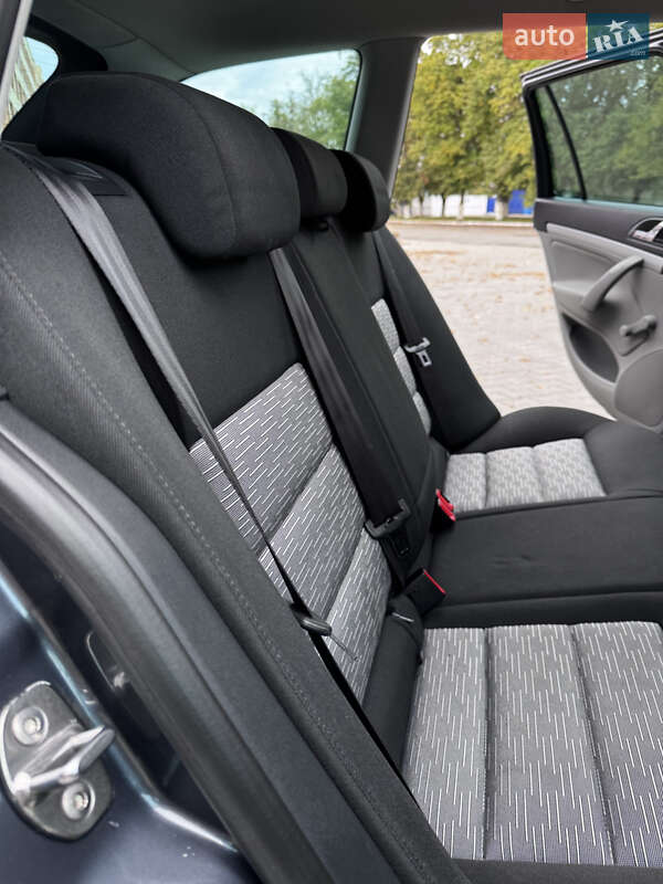 Универсал Skoda Octavia 2011 в Полтаве