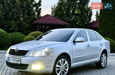Лифтбек Skoda Octavia 2009 в 