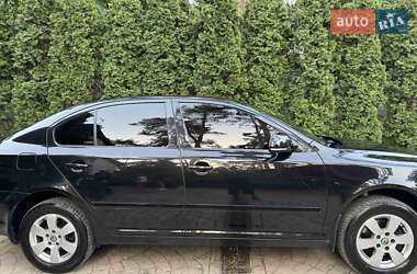 Лифтбек Skoda Octavia 2012 в 