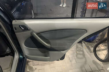 Лифтбек Skoda Octavia 1998 в 
