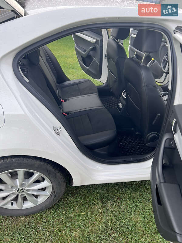 Ліфтбек Skoda Octavia 2016 в Львові