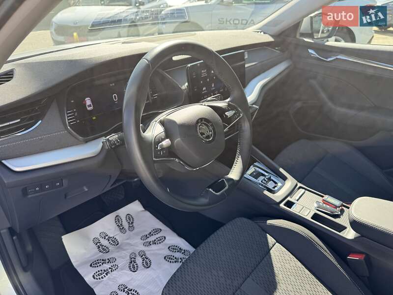Лифтбек Skoda Octavia 2023 в Киеве фото 16 Лифтбек Skoda Octavia 2023 в Киеве