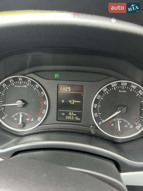 Универсал Skoda Octavia 2010 в Львове