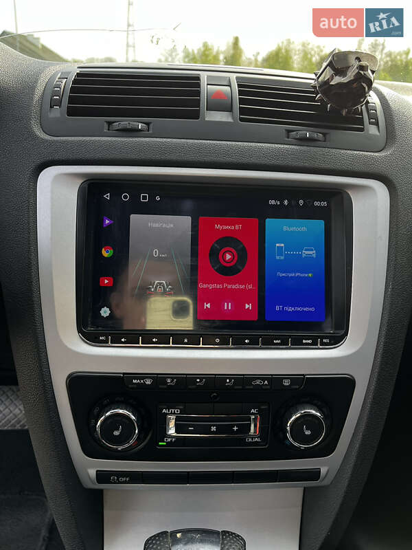 Универсал Skoda Octavia 2010 в Звягеле