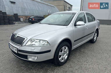 Лифтбек Skoda Octavia 2006 в 