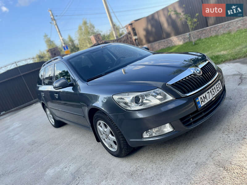 Универсал Skoda Octavia 2010 в 