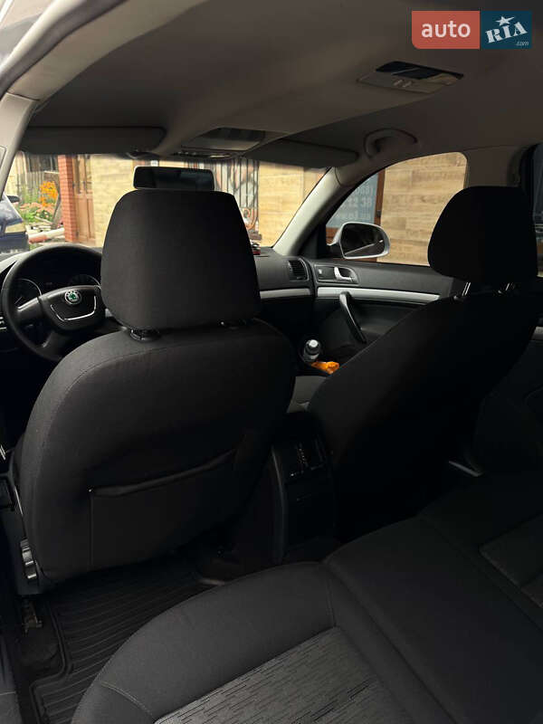 Лифтбек Skoda Octavia 2012 в Полонном