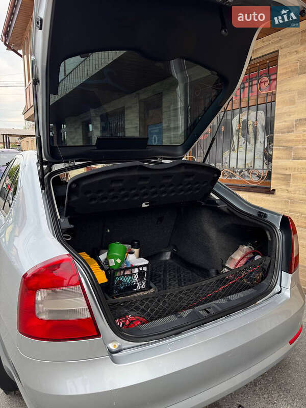 Лифтбек Skoda Octavia 2012 в Полонном