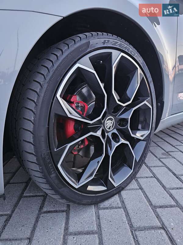 Универсал Skoda Octavia 2020 в Львове