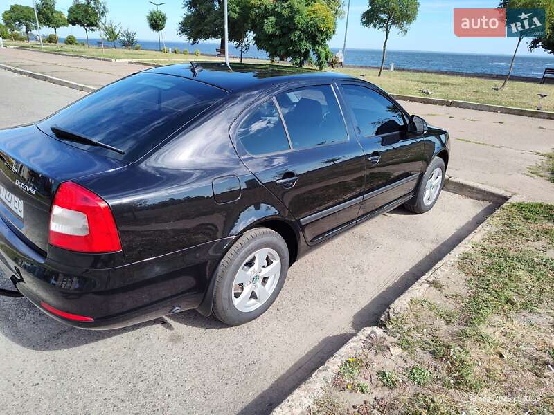 Лифтбек Skoda Octavia 2011 в 