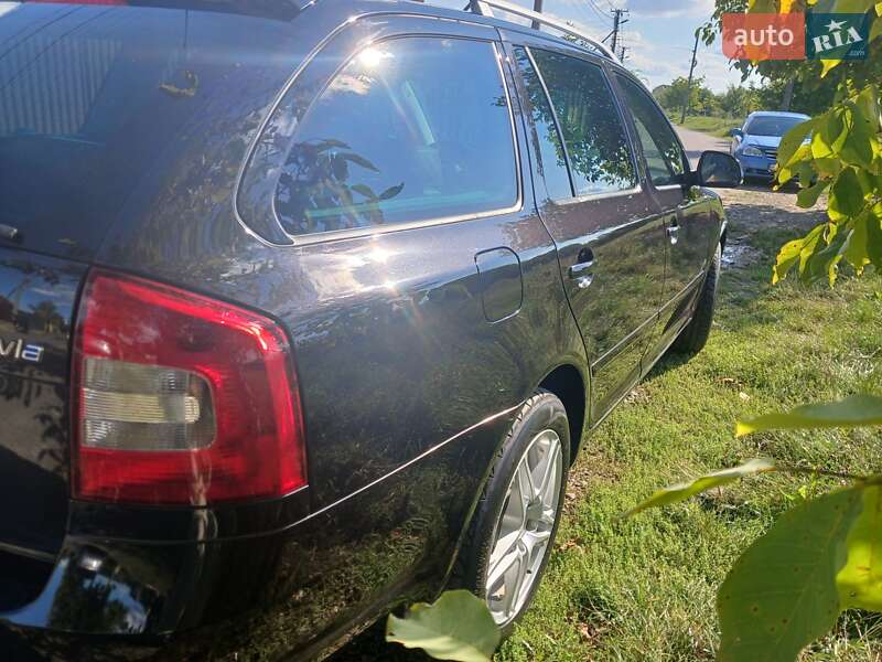 Універсал Skoda Octavia 2010 в Ужгороді