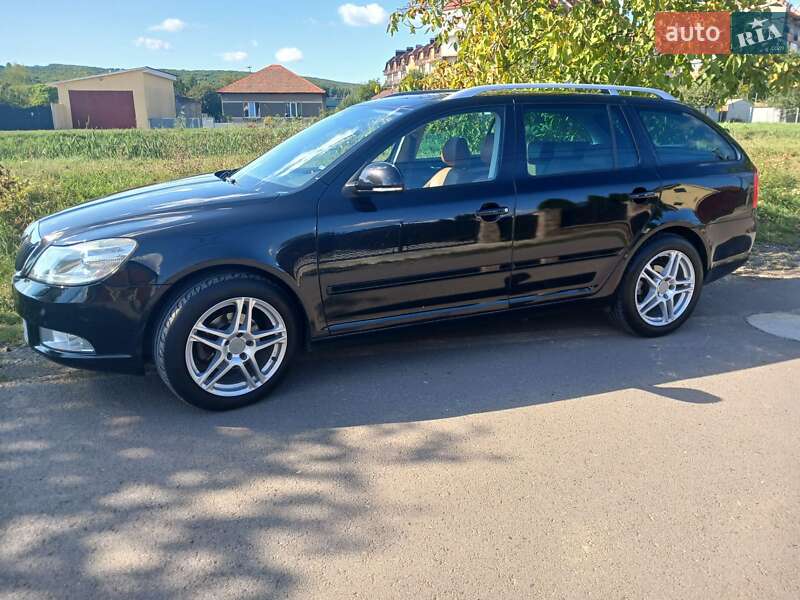 Універсал Skoda Octavia 2010 в Ужгороді
