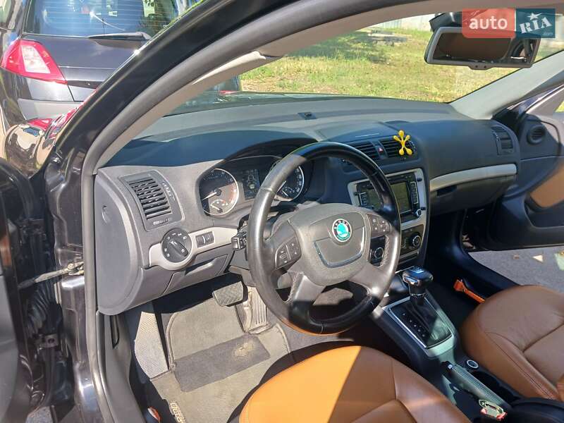 Універсал Skoda Octavia 2010 в Ужгороді