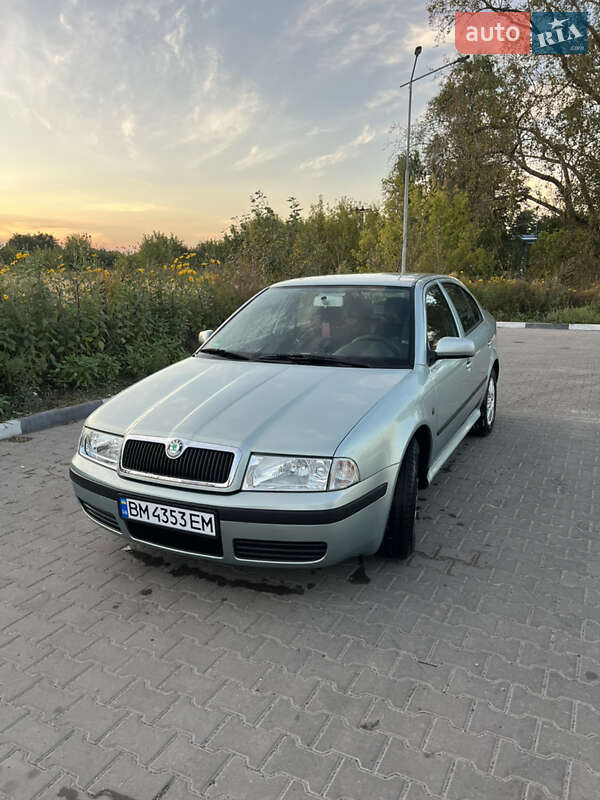 Лифтбек Skoda Octavia 2009 в 