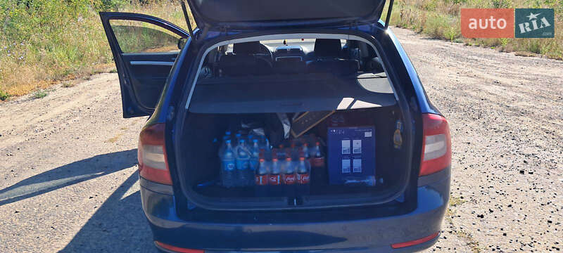 Универсал Skoda Octavia 2010 в Кельменцах