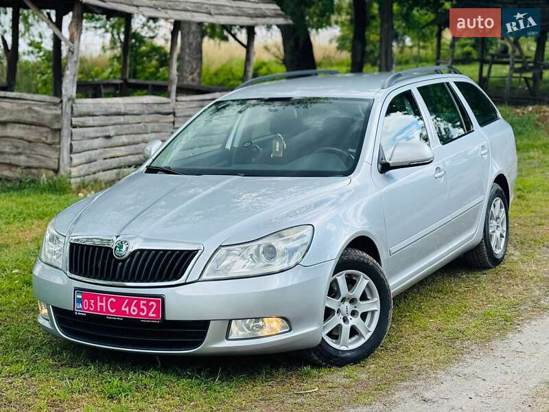 Универсал Skoda Octavia 2010 в 