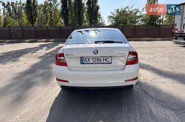 Лифтбек Skoda Octavia 2013 в 