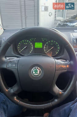 Лифтбек Skoda Octavia 2008 в 