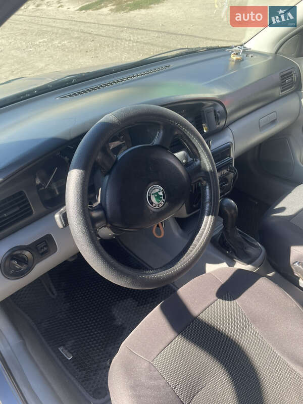 Лифтбек Skoda Octavia 2004 в Днепре