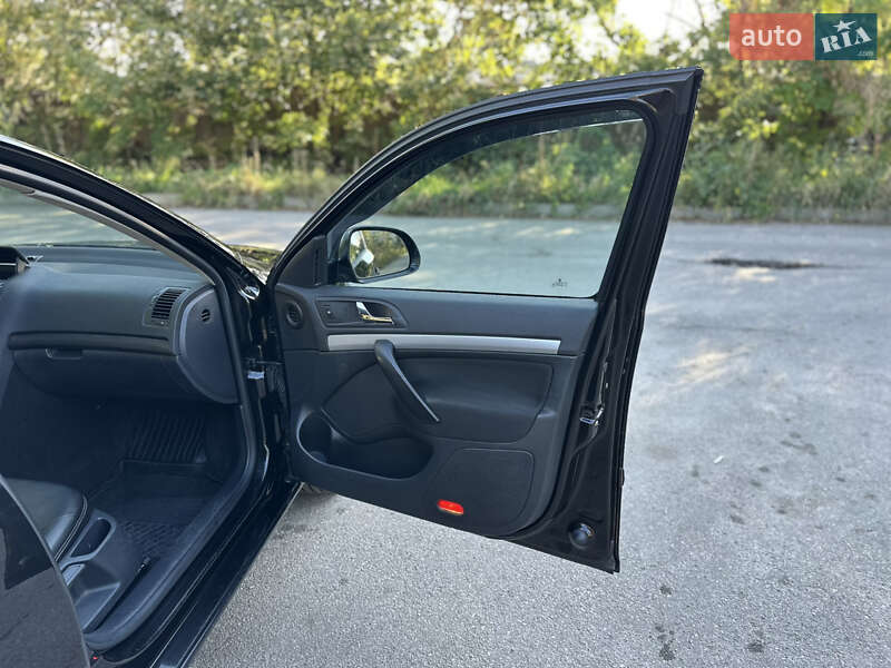 Универсал Skoda Octavia 2010 в Тернополе