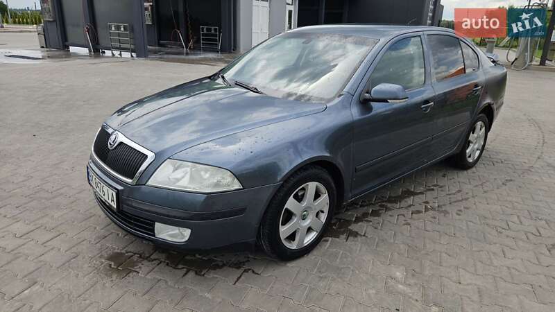 Лифтбек Skoda Octavia 2004 в Рожище