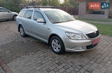 Универсал Skoda Octavia 2010 в 