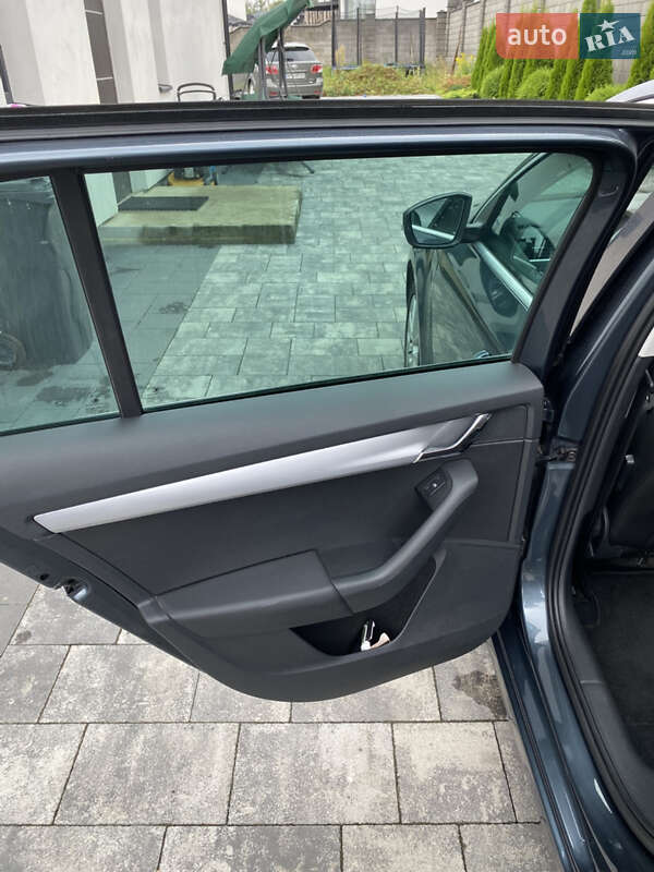 Универсал Skoda Octavia 2015 в Ровно
