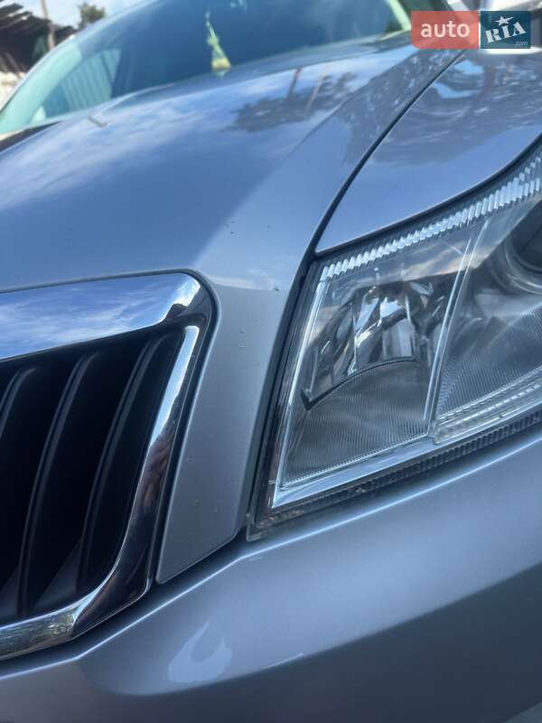 Универсал Skoda Octavia 2011 в Ирпене