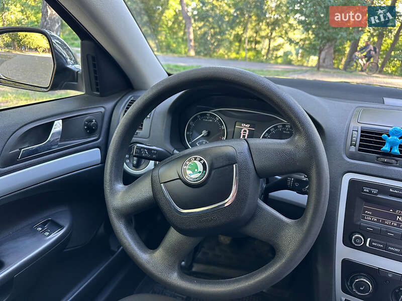 Универсал Skoda Octavia 2009 в Полтаве