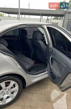Лифтбек Skoda Octavia 2006 в 