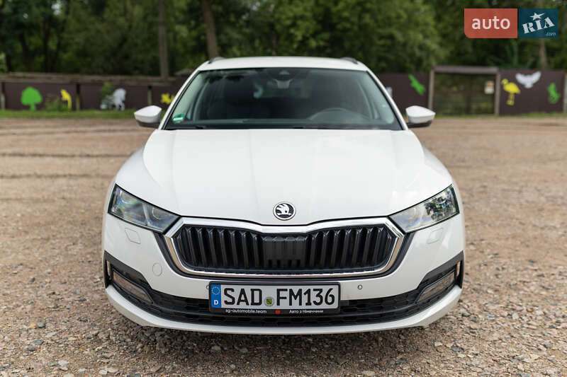 Универсал Skoda Octavia 2021 в Ровно